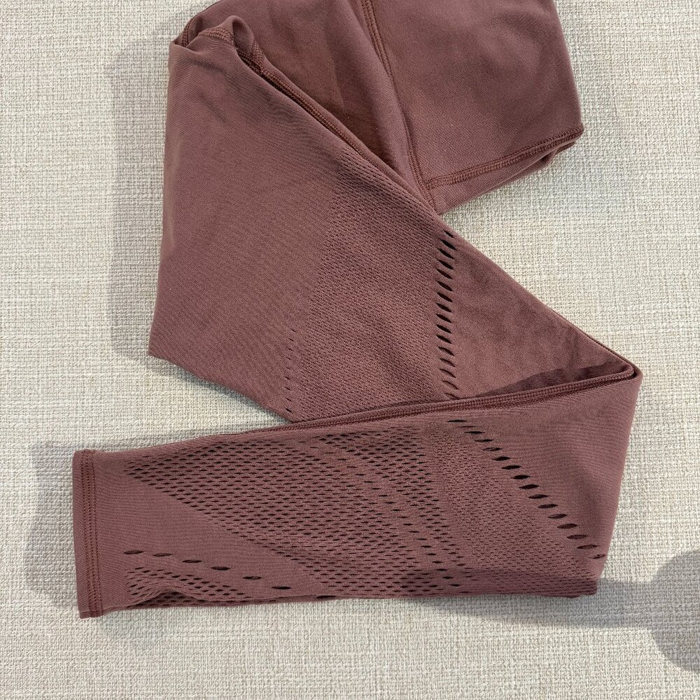 Lululemon Cut-Out Leggings size 6